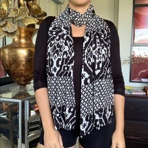 Long black & white scarf / shawl